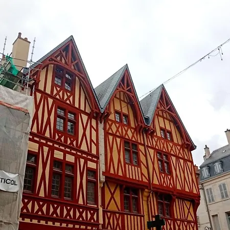 Le Préfecture - Particulier Au Coeur De Appartamento Digione