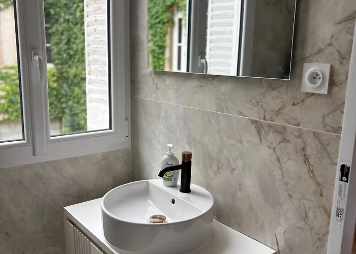 Le Prefecture - Particulier Au Coeur De アパート ディジョン