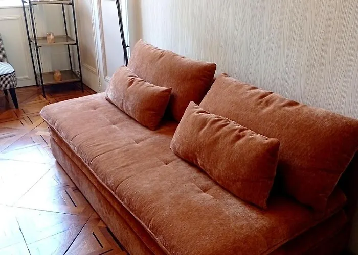 Le Prefecture - Particulier Au Coeur De アパート ディジョン